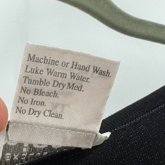 Exclusively Misook Black Sleeveless Sheath Dress Womens Size XL 100% Acrylic - Picture 3 of 5